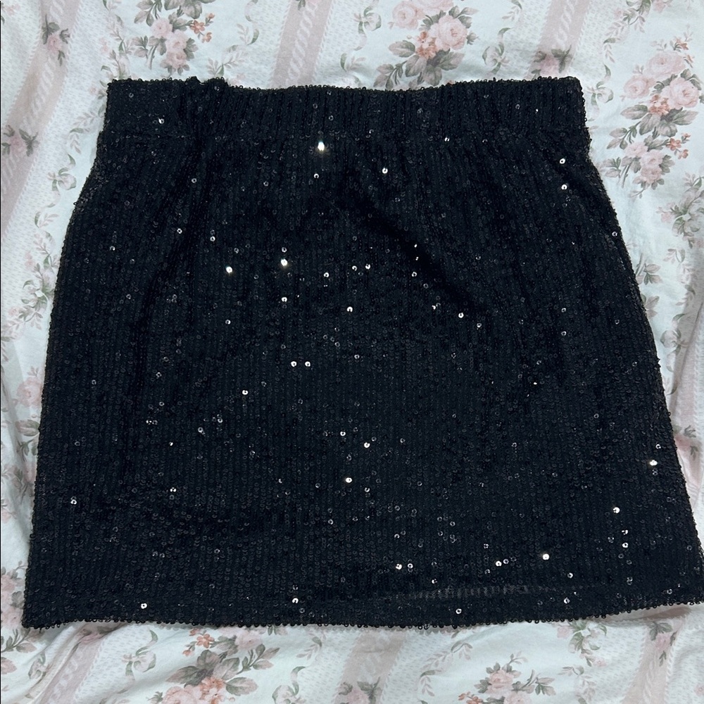 Love on a Hanger Black Mini Skirt - Picture 4 of 4